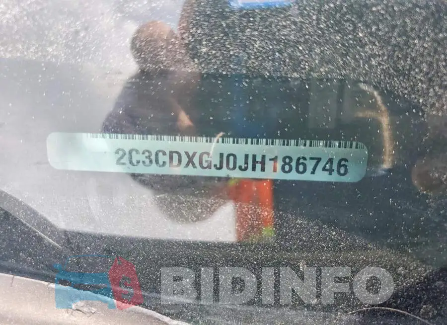 2C3CDXGJ0JH186746 Photo# 12