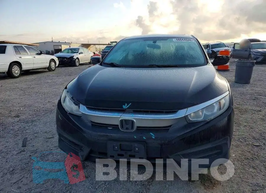 19XFC2F70HE009382 Photo# 5