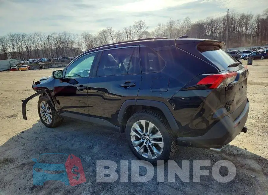 2T3A1RFV6NC321067 Photo# 2