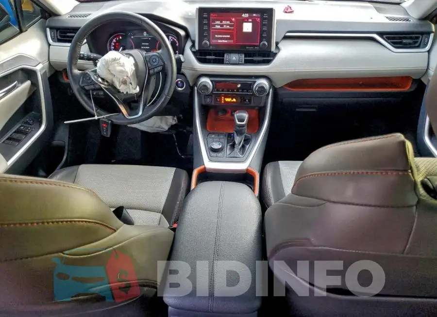 2T3J1RFV8KW027597 Photo# 8