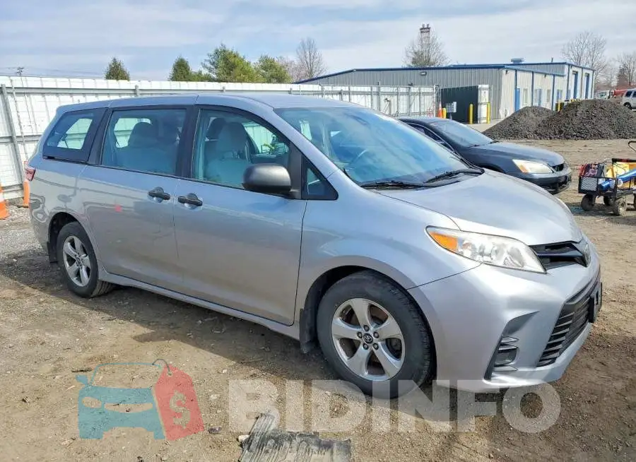 5TDZZ3DC2JS963189 Photo# 4
