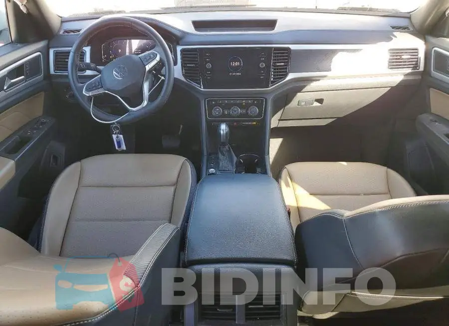 1V2WE2CA9NC208653 Photo# 8