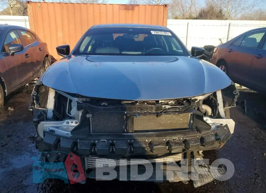 19UUB6F41MA002768 Photo# 5