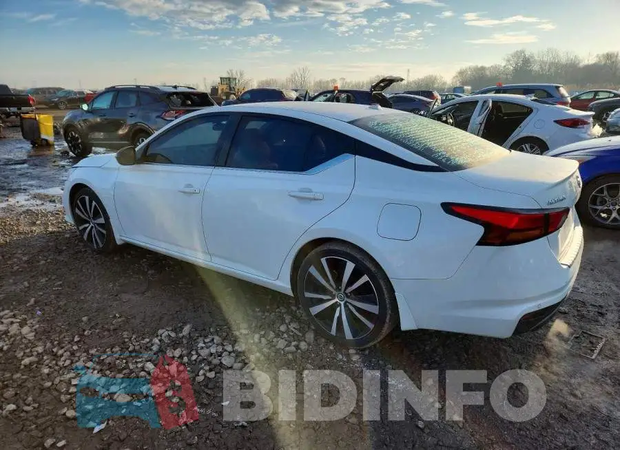 1N4BL4CV3MN411924 Photo# 2