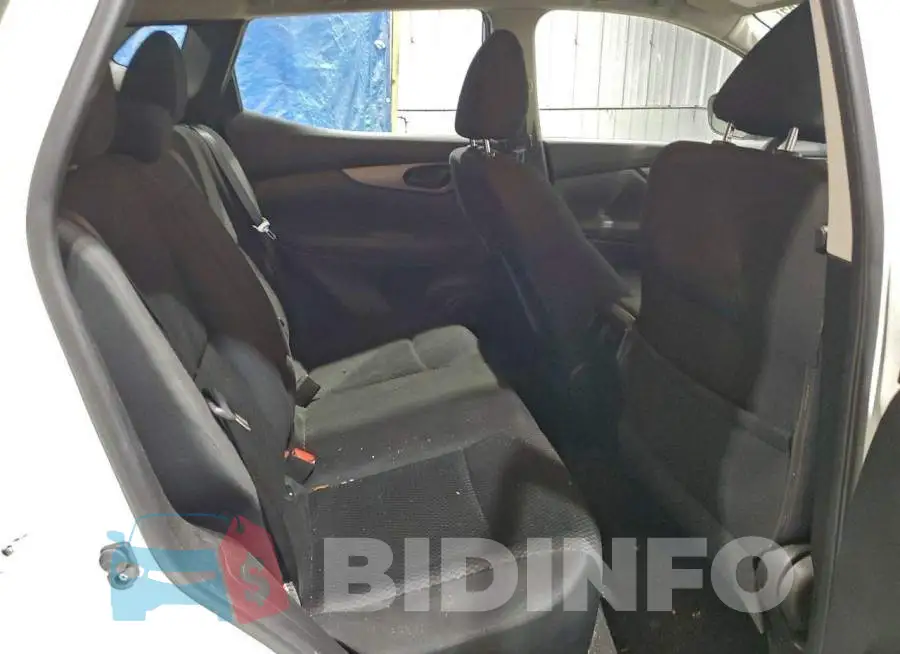 JN1BJ1CRXHW114962 Photo# 11