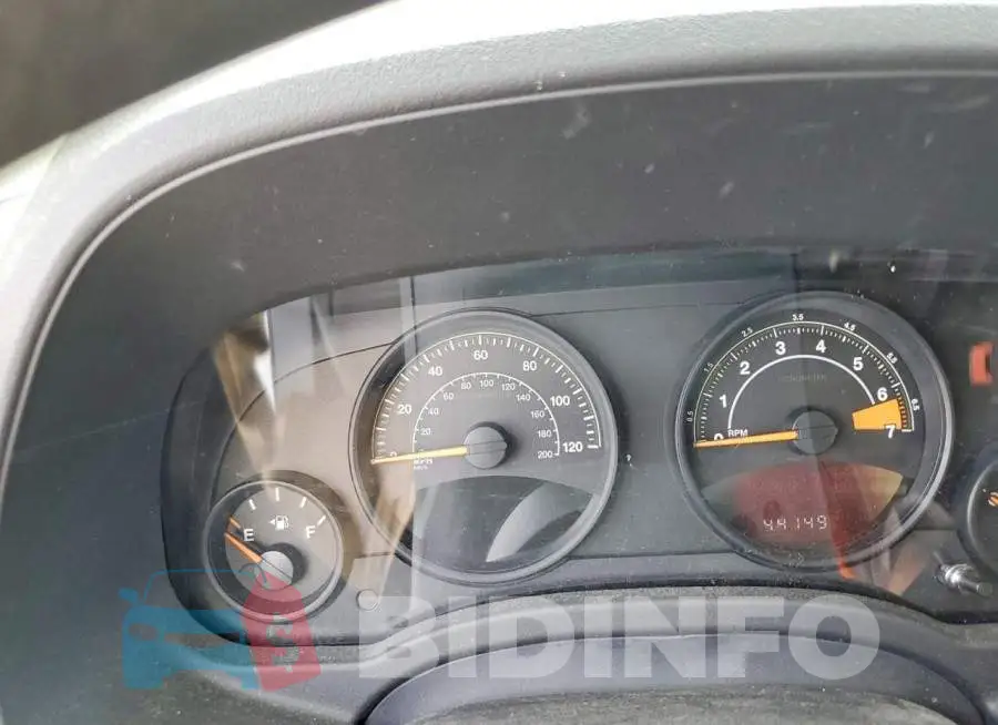 1C4NJCBAXHD211124 Photo# 9