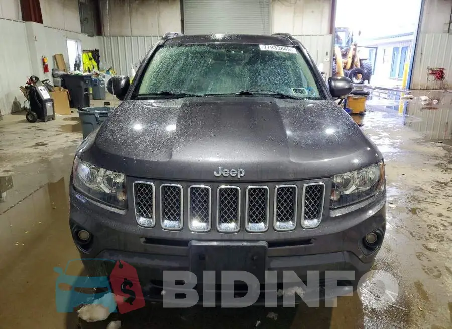 1C4NJDEBXHD173100 Photo# 5