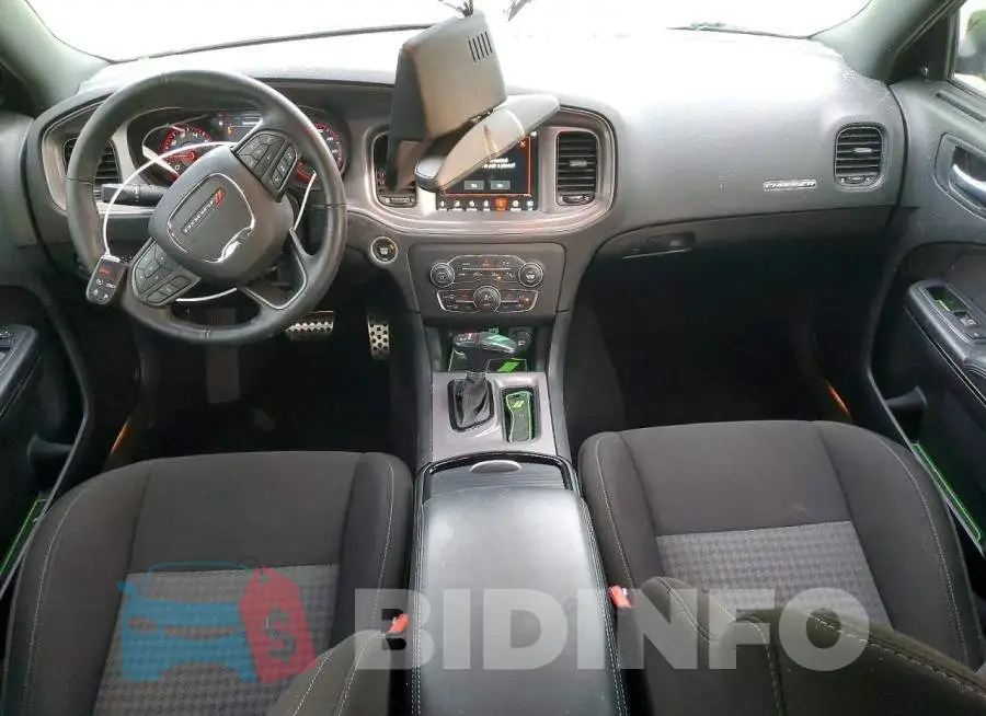2C3CDXMGXPH565352 Photo# 8