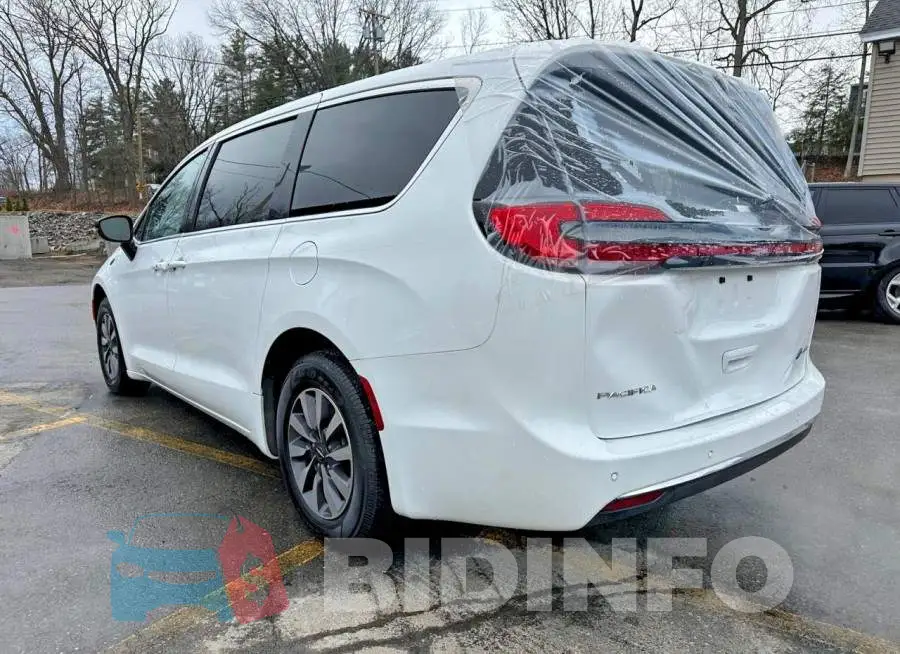 2C4RC1S70SR572516 Photo# 2