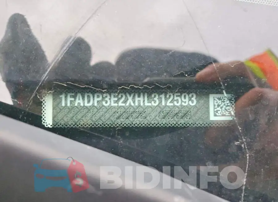 1FADP3E2XHL312593 Photo# 12