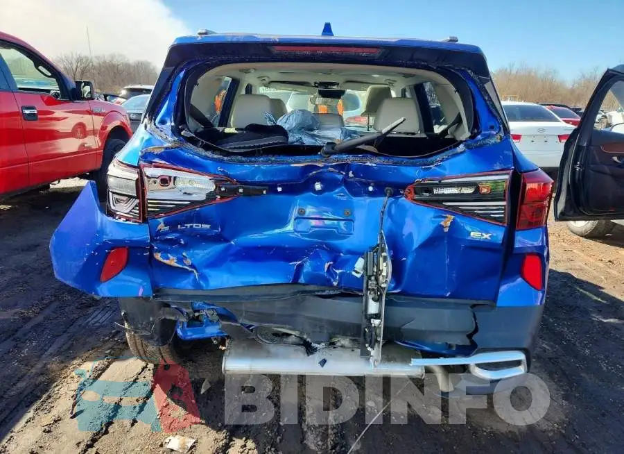 KNDERCAA3M7117668 Photo# 6