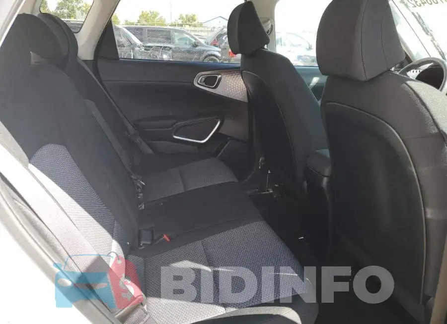 KNDJ23AU7N7151787 Photo# 6