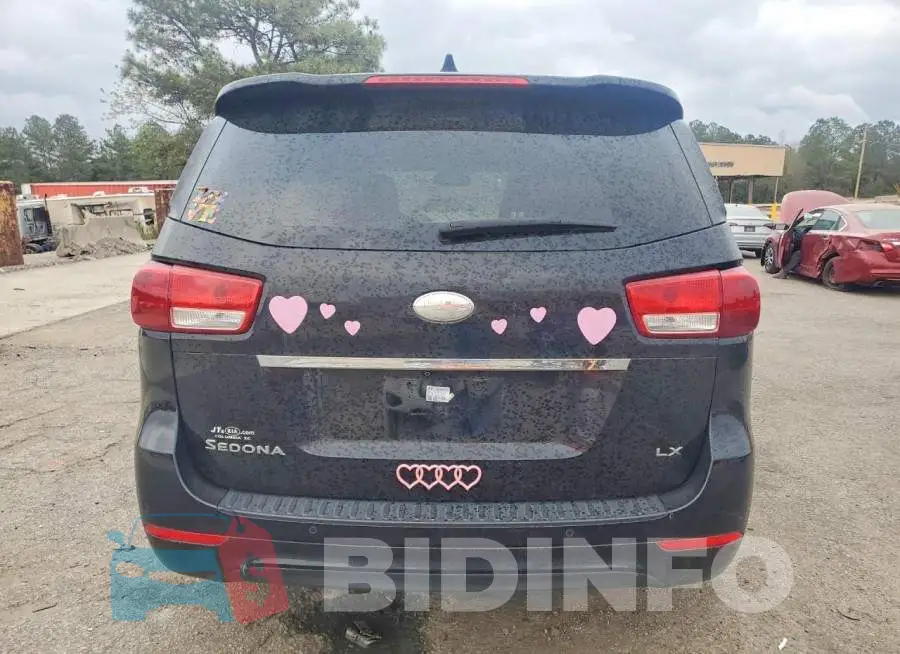 KNDMB5C1XH6329035 Photo# 6