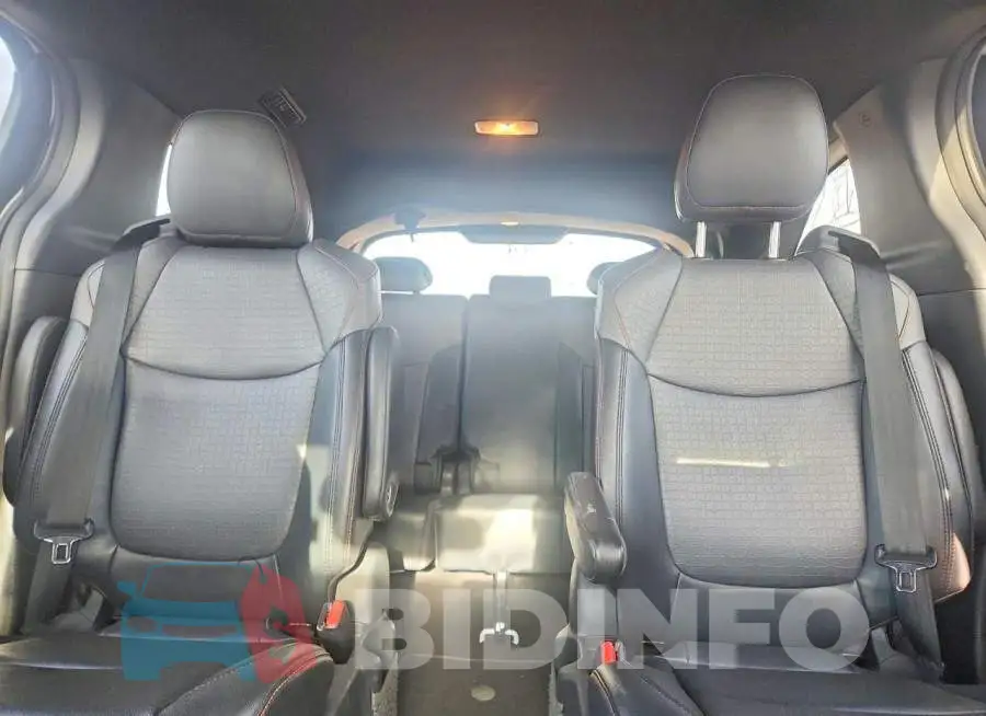 5TDXRKEC9MS032015 Photo# 10