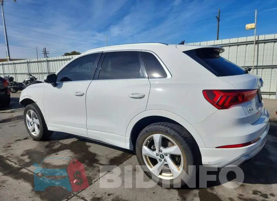 WA1AUCF31M1062481 Photo# 2