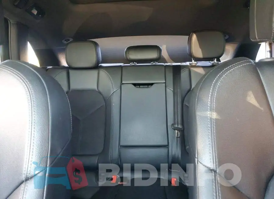 WP1AA2A57JLB19119 Photo# 10
