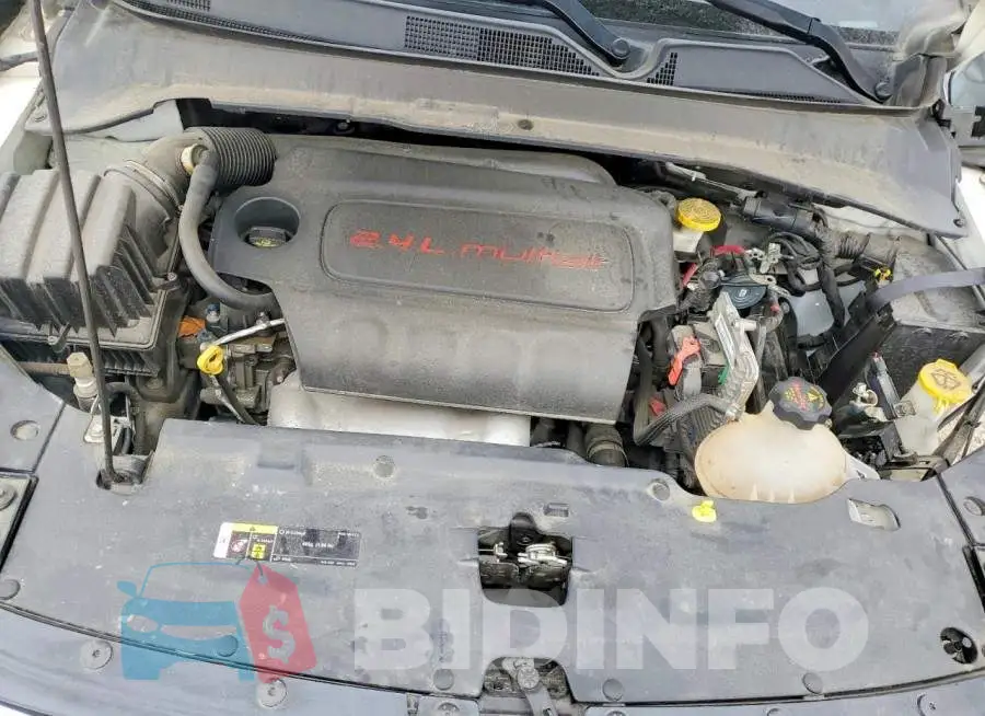 3C4NJDCB8LT227824 Photo# 12
