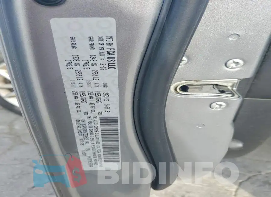 3C4PDCBG5HT530512 Photo# 12