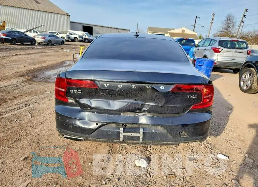YV1A22MK4H1013081 Photo# 6