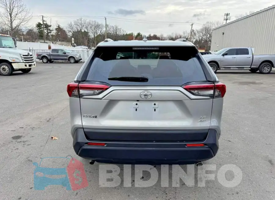 2T3F1RFV6KW033047 Photo# 5