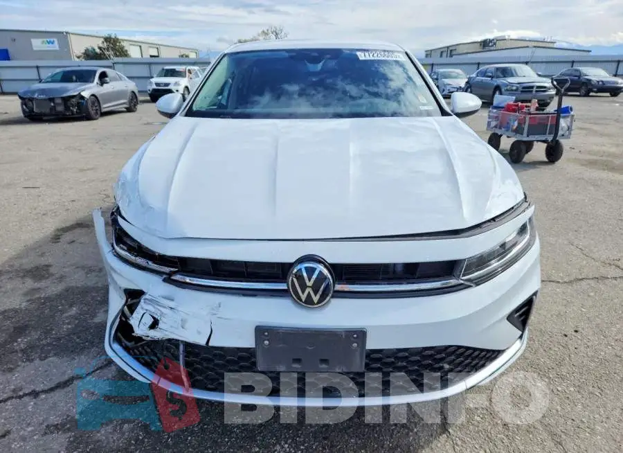 3VW5X7BU9SM001056 Photo# 5
