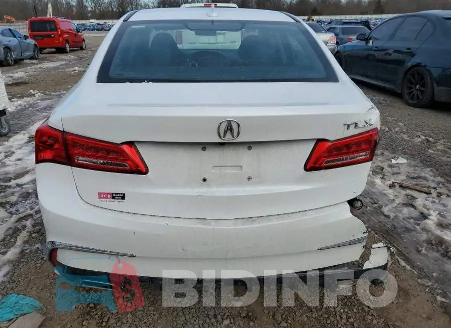 19UUB2F33KA006415 Photo# 6