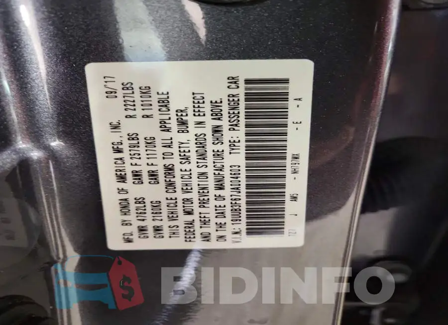 19UUB3F67JA004603 Photo# 12