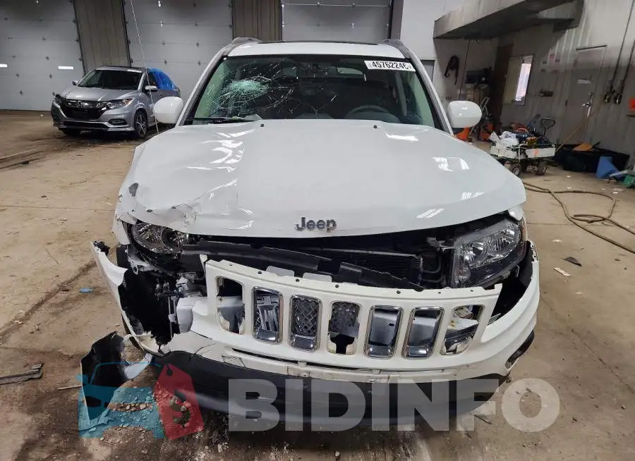 1C4NJDEB9HD112773 Photo# 5
