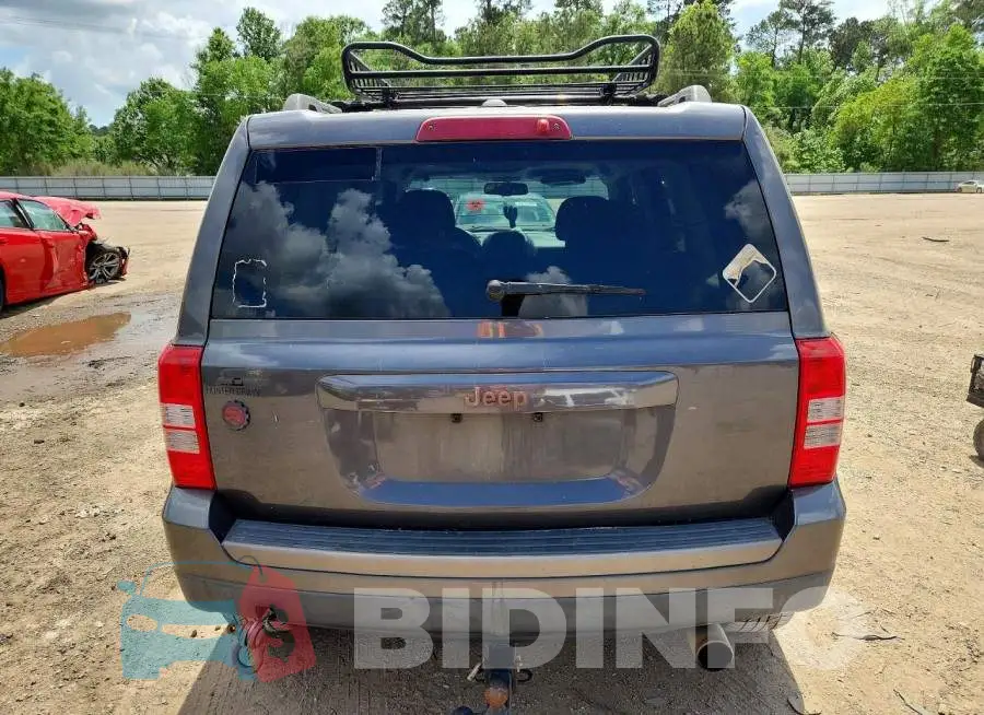 1C4NJPBB1HD157017 Photo# 6