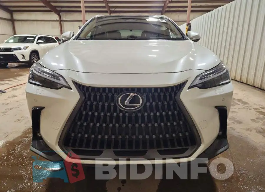 JTJHKCFZ7S2067915 Photo# 5