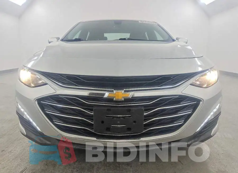1G1ZD5ST2LF092819 Photo# 5