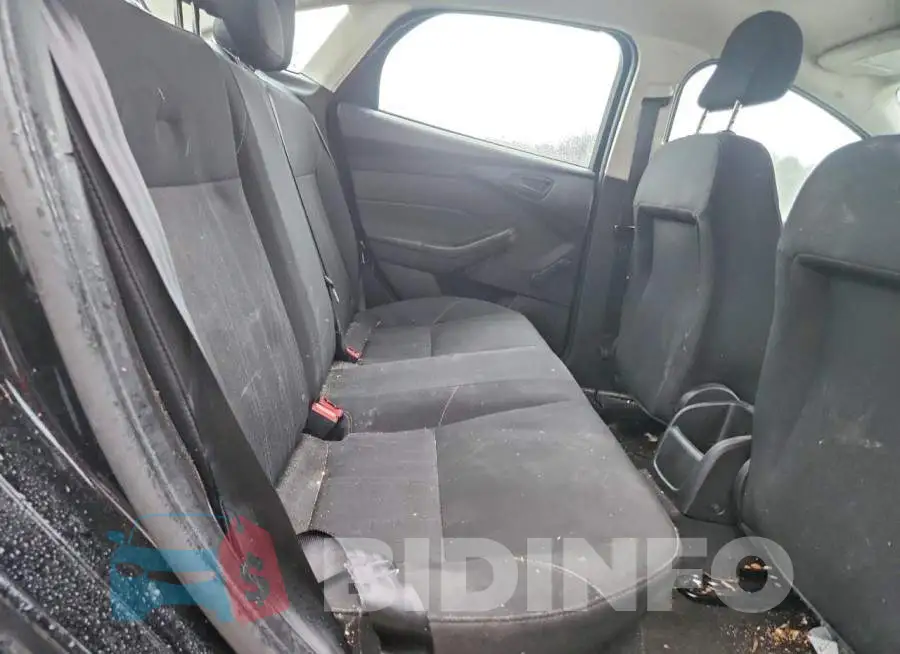 1FADP3E26JL226963 Photo# 10