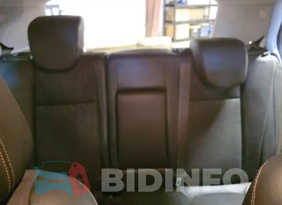 3GNCJPSB2KL210419 Photo# 10