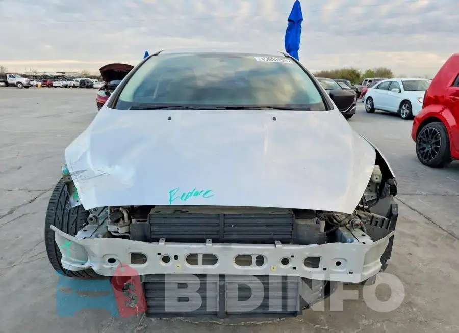 1FADP3E29JL304281 Photo# 5
