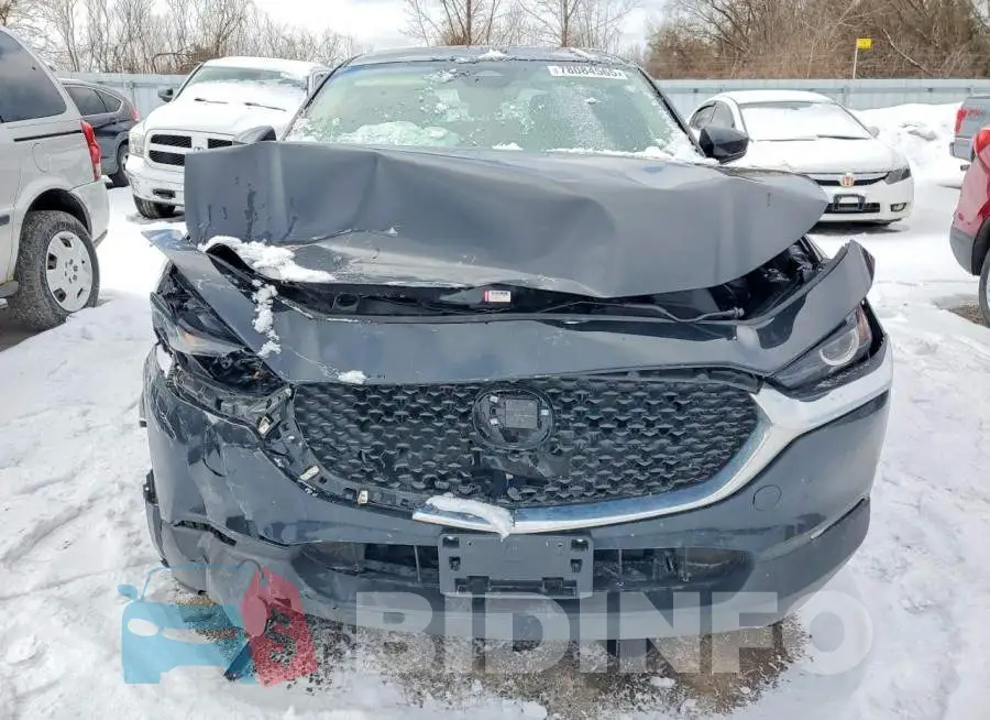 3MVDMBBM2SM775125 Photo# 5
