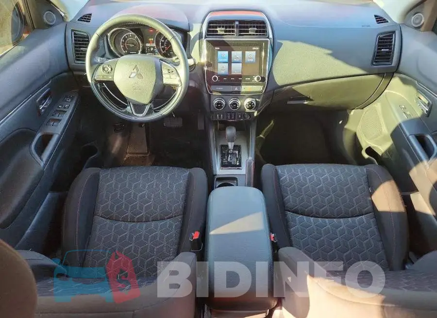 JA4APUAU8NU020337 Photo# 8
