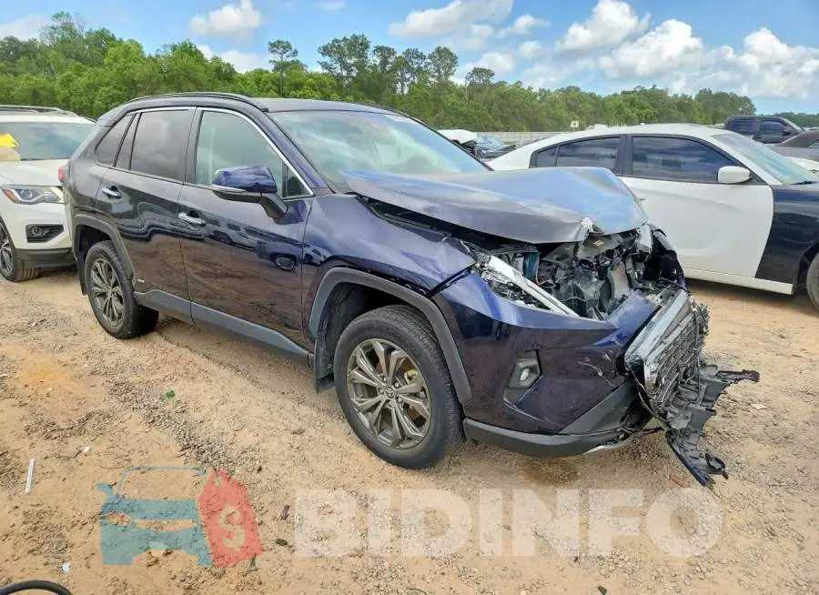 4T3D6RFV2RU142656 Photo# 4