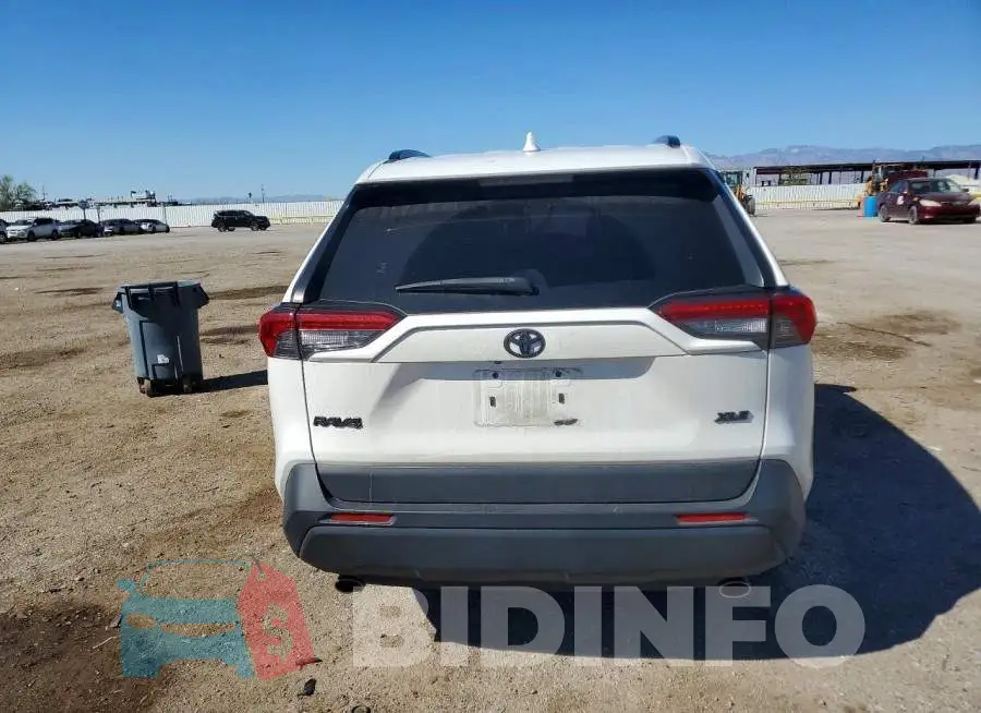 JTMW1RFV0KD017469 Photo# 6