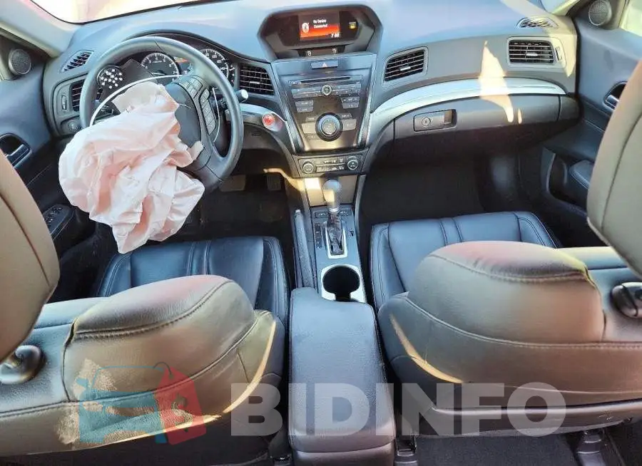 19UDE2F30KA006153 Photo# 8