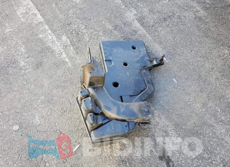 JN1BJ1CR2HW101686 Photo# 12