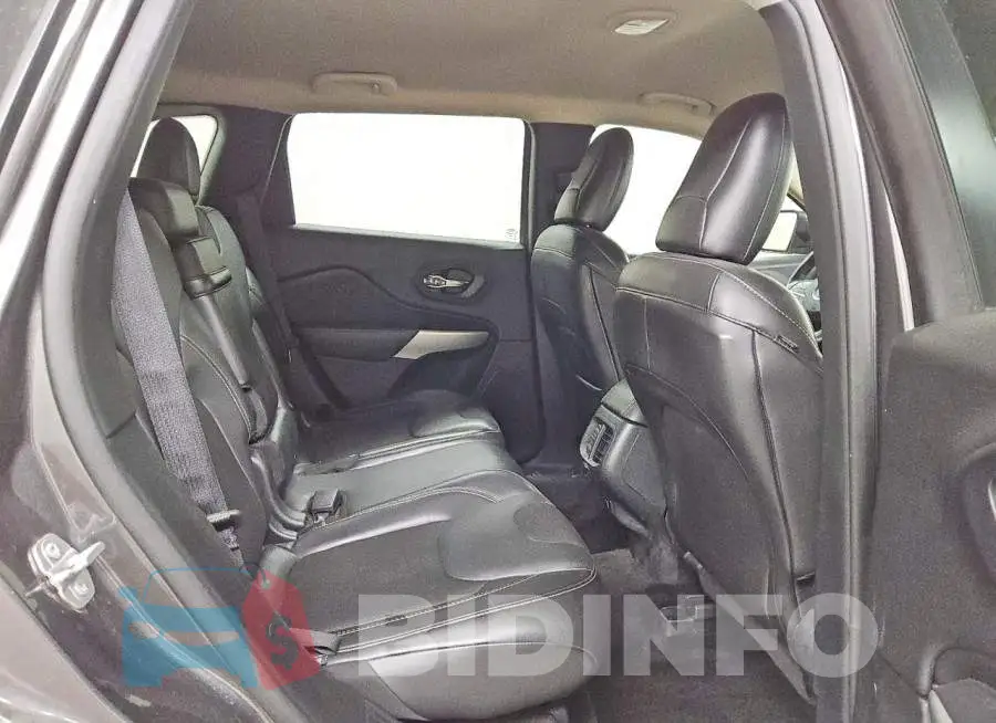 1C4PJLLB4JD513515 Photo# 11