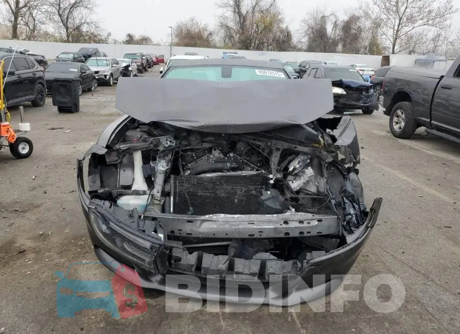 2C3CDXJG9HH569768 Photo# 5