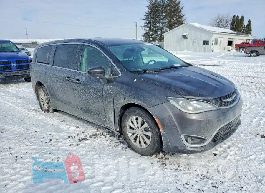 2C4RC1FG3JR126028 Photo# 4