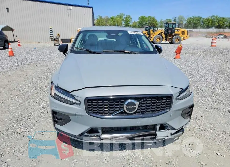 7JRL12FK1RG299227 Photo# 5