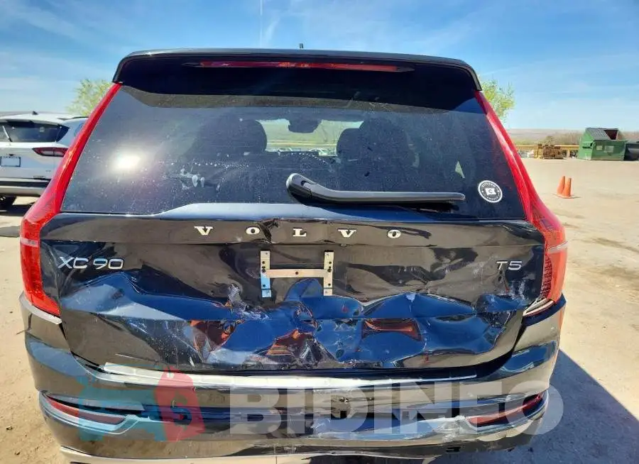 YV4102CK4M1680883 Photo# 6