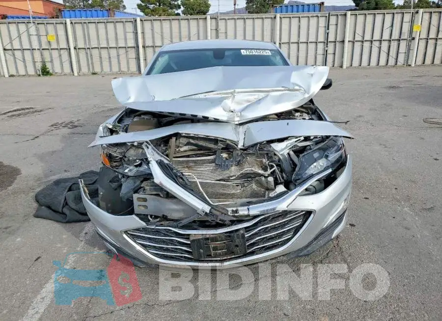 1G1ZC5ST1KF210652 Photo# 5