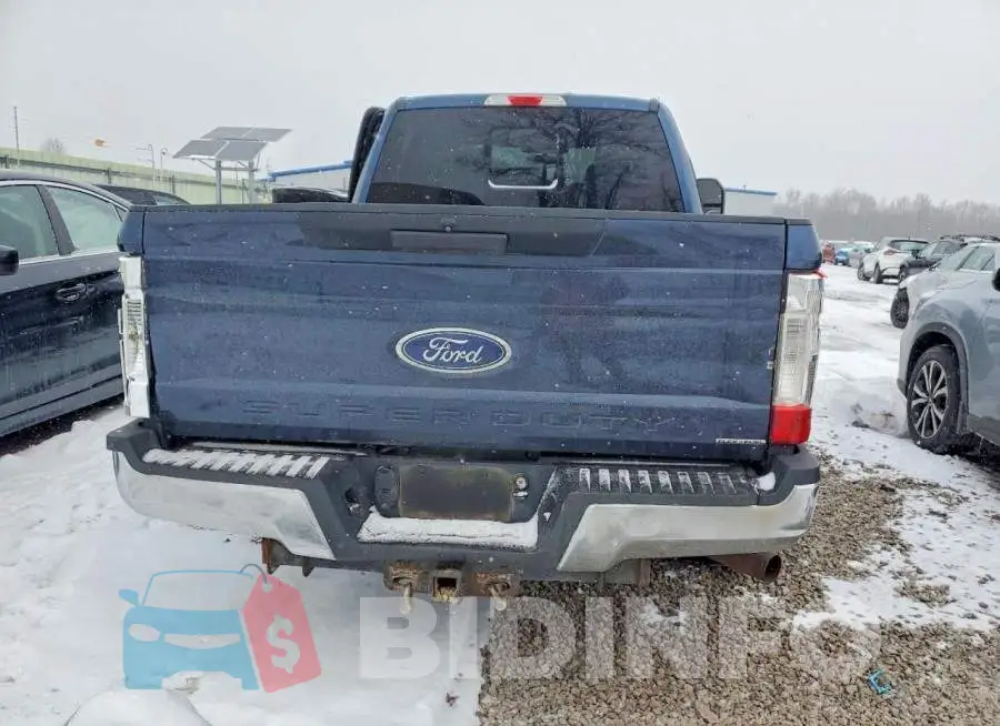 1FT7W2B61JEC73186 Photo# 6