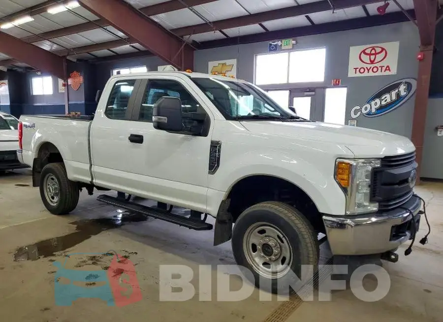 1FT7X3B67HEC71889 Photo# 4