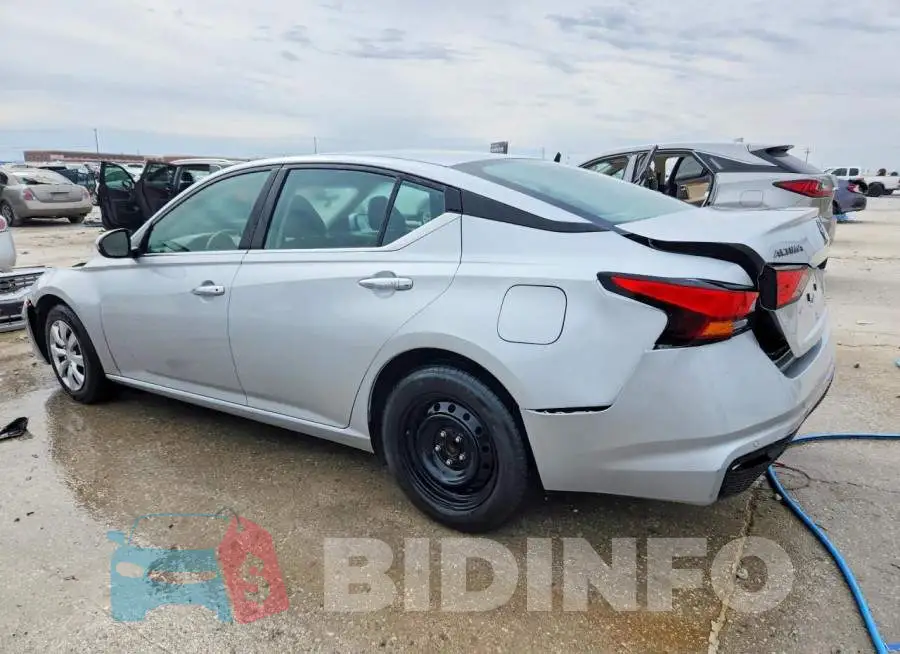 1N4BL4BV2PN341287 Photo# 2