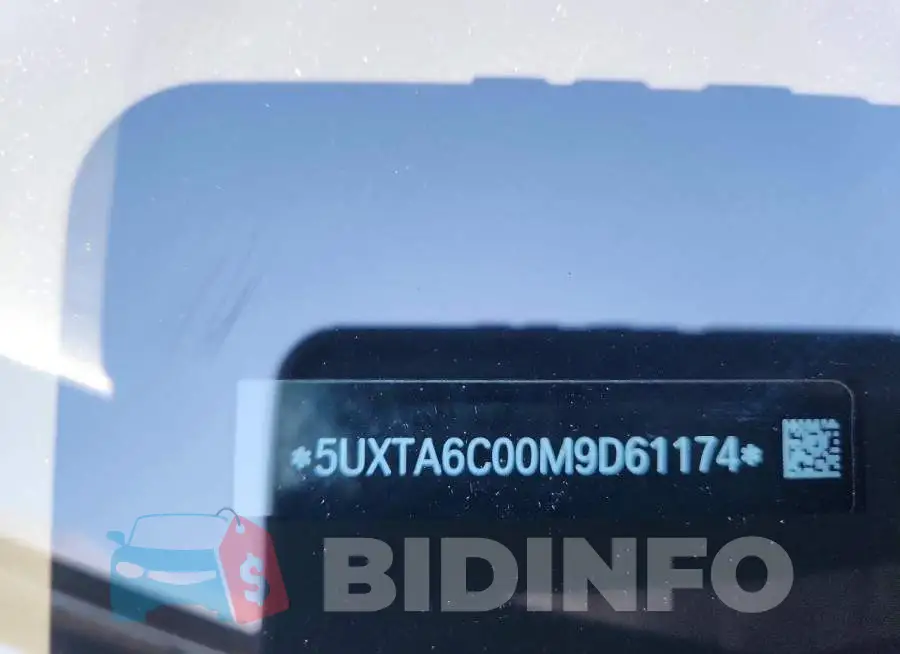 5UXTA6C00M9D61174 Photo# 14